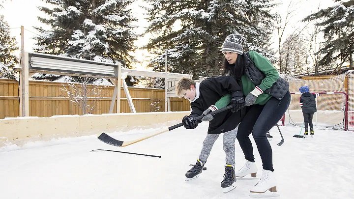 Creating Your Dream Backyard Synthetic Ice Rink: Tips and Tricks